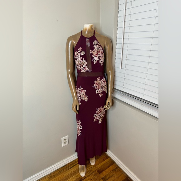 XCAPE NWT BURGUNDY FLORAL MAXI DRESS - Picture 2 of 6